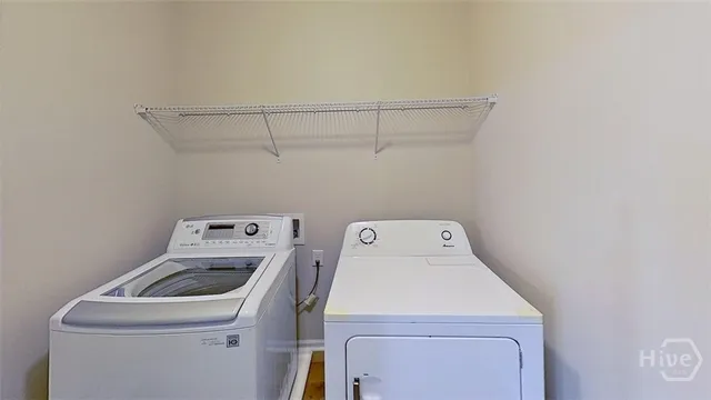 $2,400 | 216 Lake Pointe Drive, Savannah, GA 31407