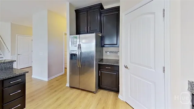 $2,400 | 216 Lake Pointe Drive, Savannah, GA 31407