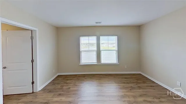 $2,400 | 216 Lake Pointe Drive, Savannah, GA 31407