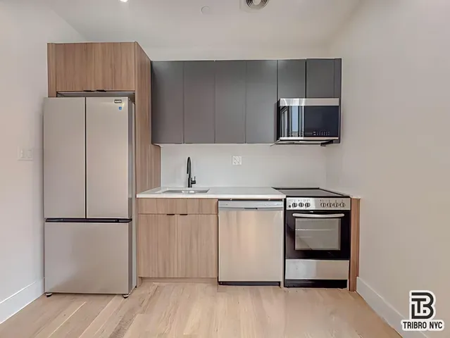 $4,200 | 96 Moore Street, Unit 2A | Williamsburg