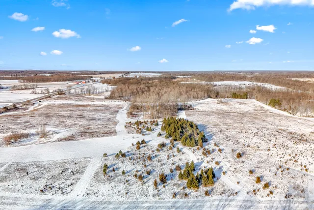 $1,499,000 | 10001 Pioneer Road, Osseo, MI 49266