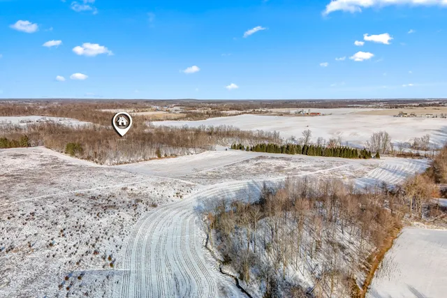 $1,499,000 | 10001 Pioneer Road, Osseo, MI 49266