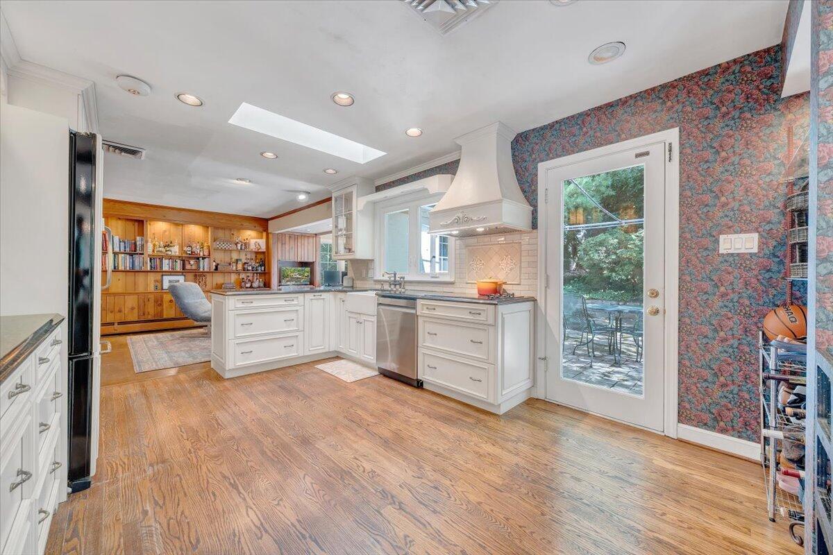 3162 Stoneridge Road Southwest Roanoke, VA 24014 - Photo 12 of 45 025-MIB03423