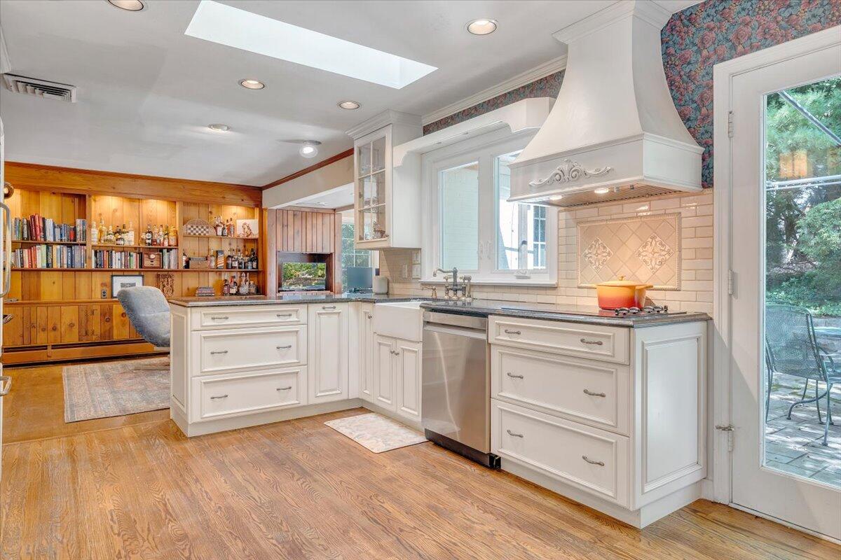 3162 Stoneridge Road Southwest Roanoke, VA 24014 - Photo 13 of 45 026-MIB03426