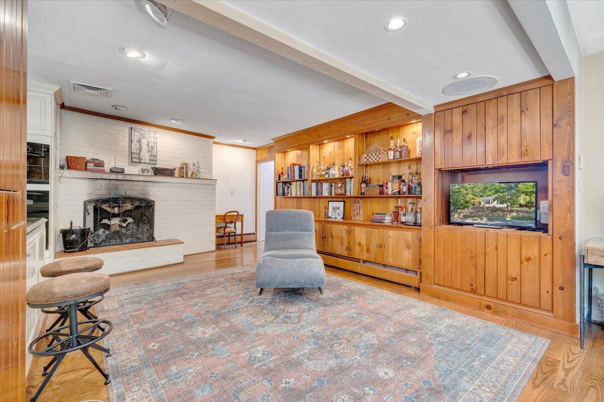 3162 Stoneridge Road Southwest Roanoke, VA 24014 - Photo 23 of 45 035-MIB03453