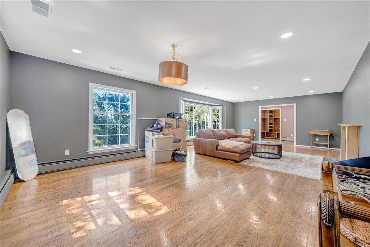 3162 Stoneridge Road Southwest Roanoke, VA 24014 - Photo 8 of 45 018-MIB03399