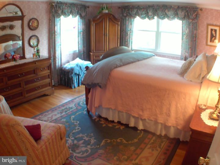 77 Walter Road Chalfont, PA 18914 - Photo 8 of 25 Gallery Image 8