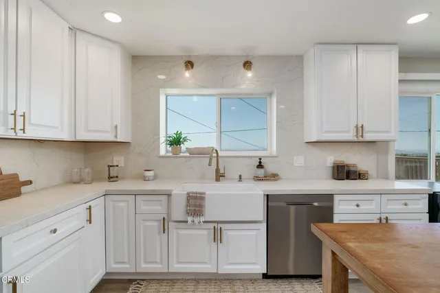 $1,535,000 | 3124 Grove Street, Ventura, CA 93003