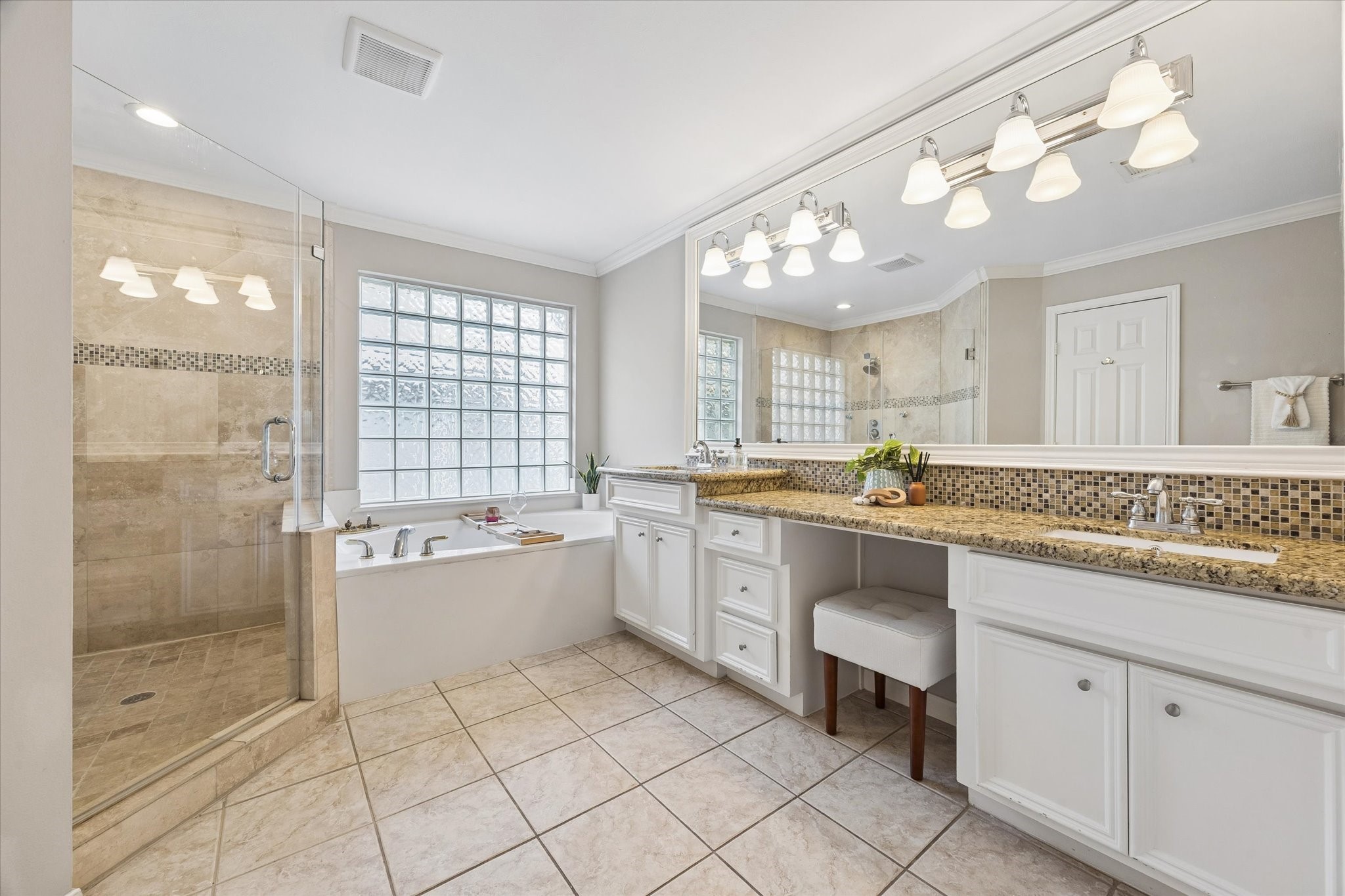 306 Fargo Street Houston, TX 77006 - Photo 16 of 35