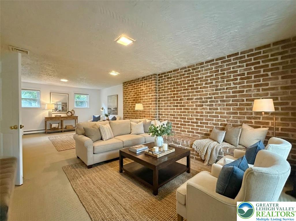 2507 Rachael Lane Orefield, PA 18069 - Photo 34 of 53 a living room with furniture