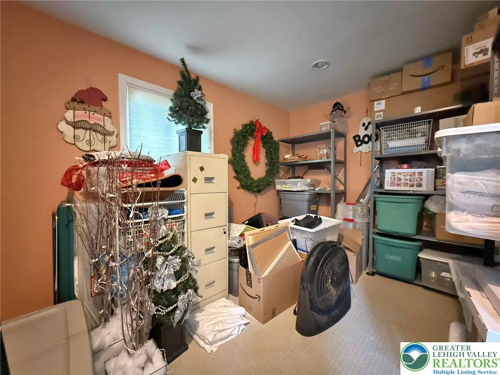 2507 Rachael Lane Orefield, PA 18069 - Photo 44 of 53 a utility room with dryer washer and other items