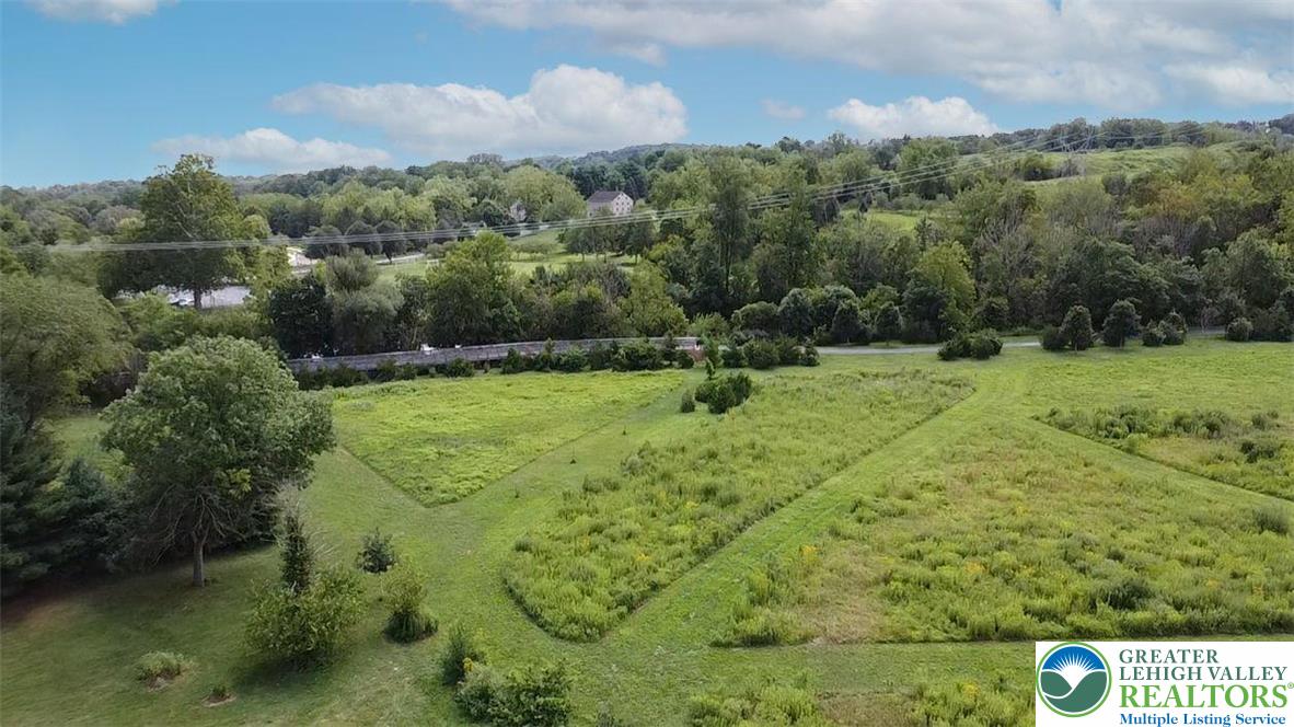 2507 Rachael Lane Orefield, PA 18069 - Photo 6 of 42 a view of an outdoor space and a yard