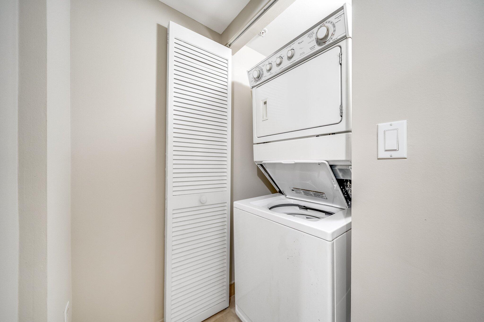 99 Southeast Mizner Boulevard, Unit 205 Boca Raton, FL 33432 - Photo 18 of 43 14-web-or-mls-JOY07902