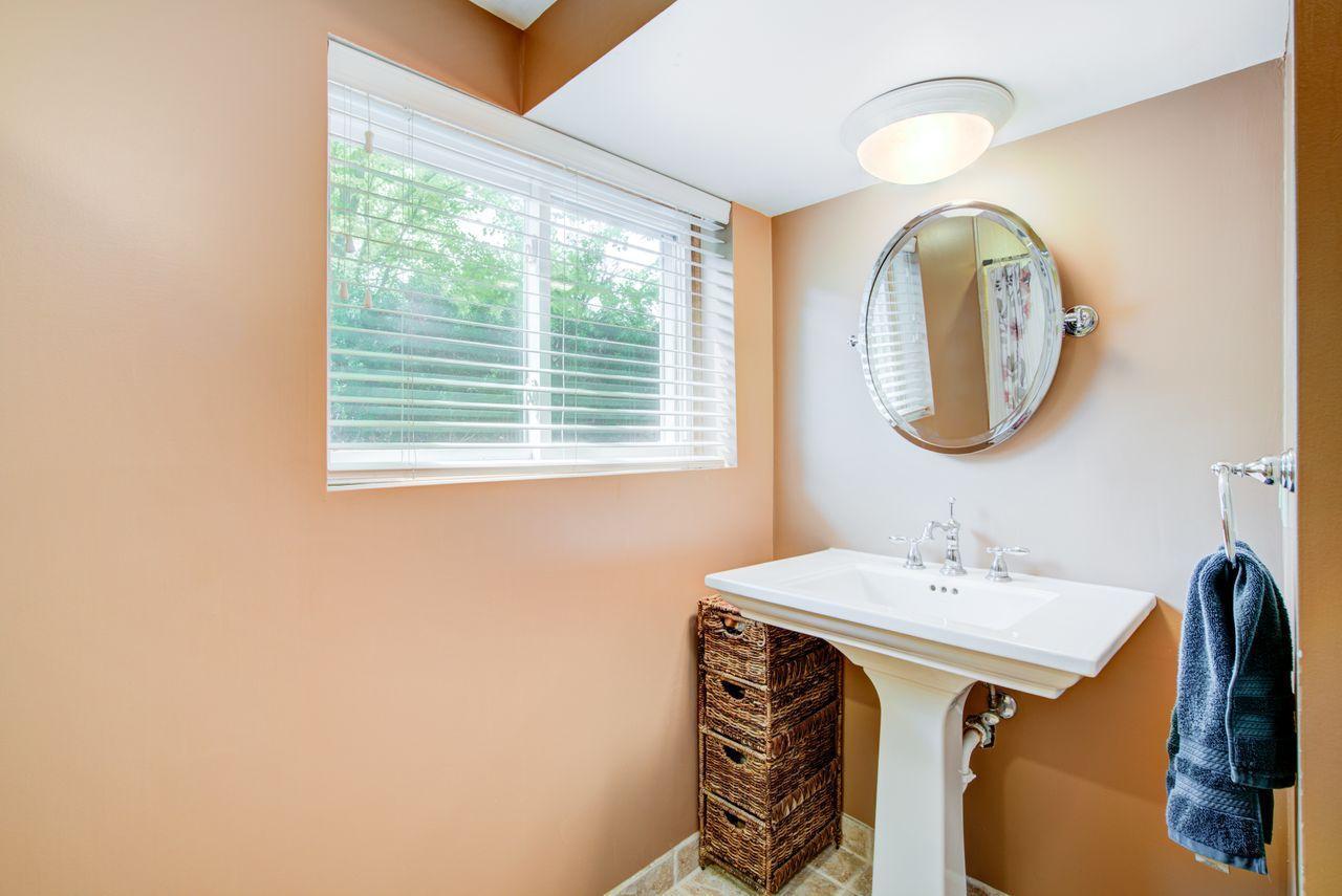 6209 Hansen Road Edina, MN 55436 - Photo 19 of 28 Gallery Image 19