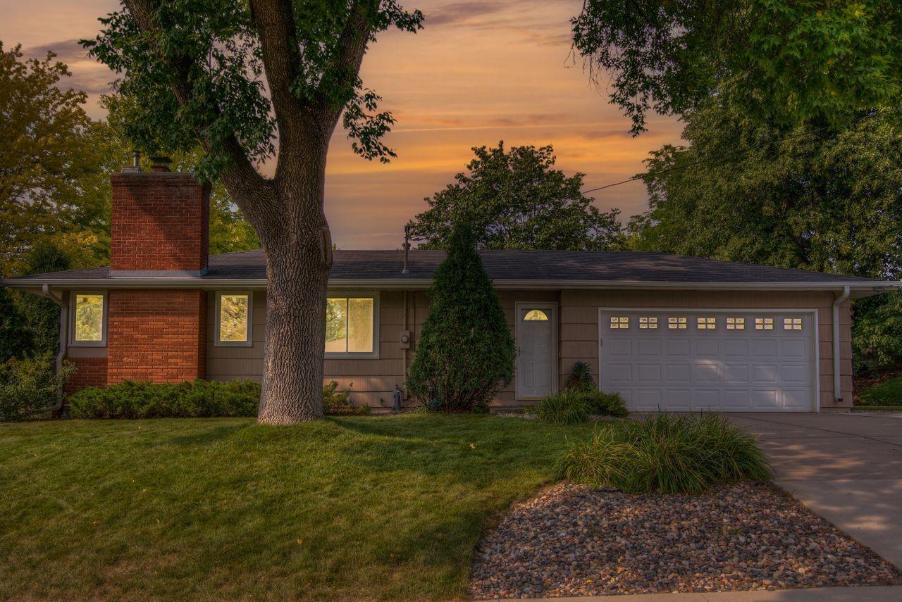 6209 Hansen Road Edina, MN 55436 - Photo 24 of 28 Gallery Image 24