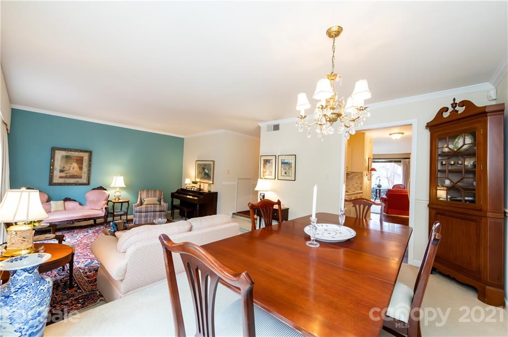 5801 Sharon Road, Unit L Charlotte, NC 28210 - Photo 14 of 45 Gallery Image 14