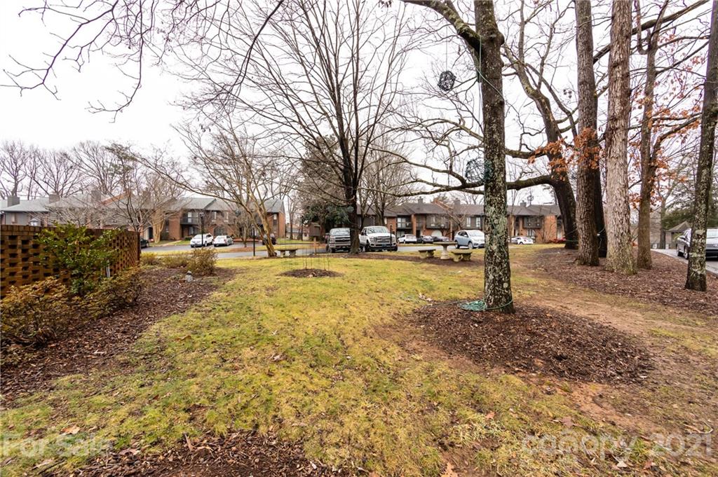5801 Sharon Road, Unit L Charlotte, NC 28210 - Photo 42 of 45 Gallery Image 42