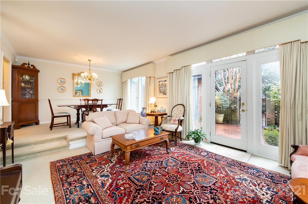 5801 Sharon Road, Unit L Charlotte, NC 28210 - Photo 8 of 45 Gallery Image 8