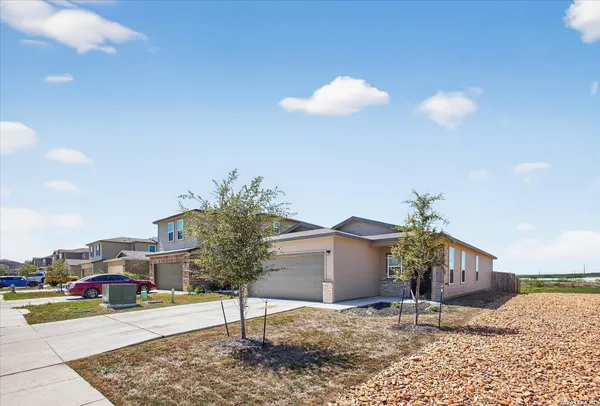 $1,800 | 7303 Tradinghouse Lane, San Antonio, TX 78252