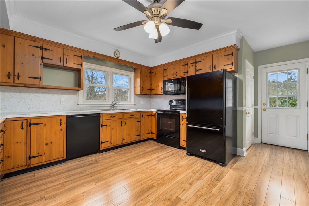 30 Toppa Boulevard Newport, RI 02840 - Photo 9 of 45