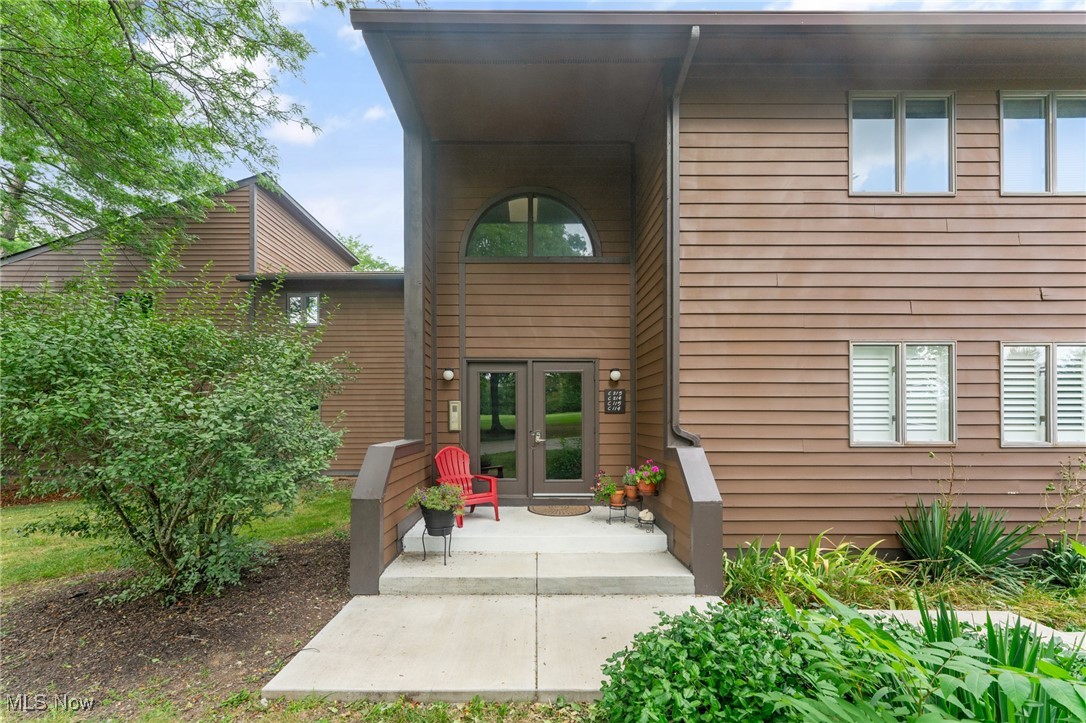 1175 East Calla Road, Unit C215 Youngstown, OH 44514 - Photo 1 of 44 Welcoming entry to second floor end unit