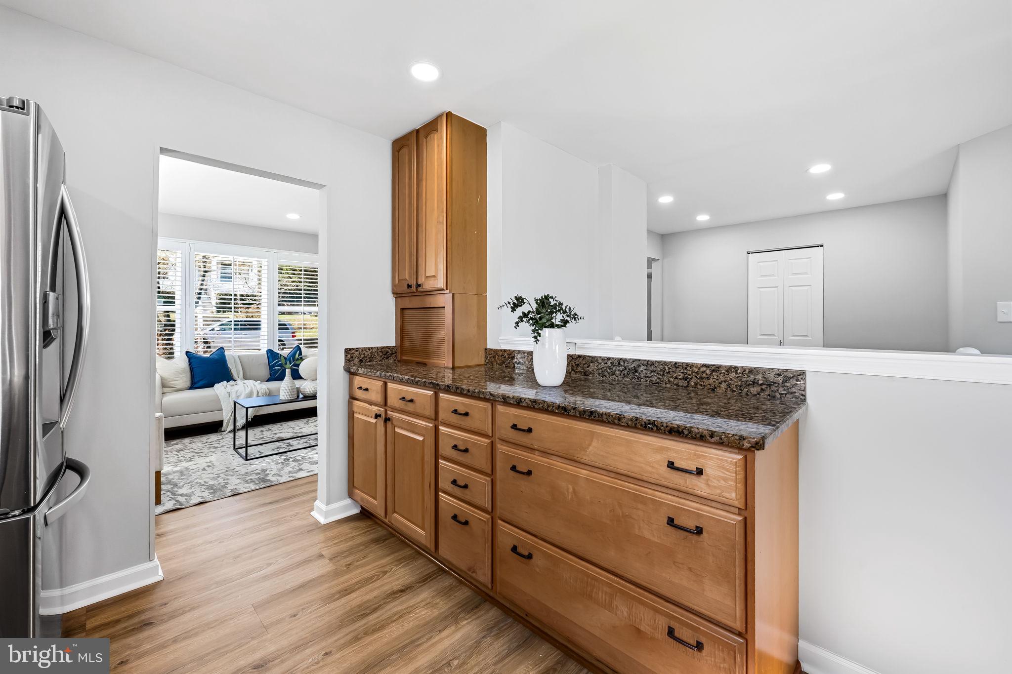 102 Charles Road Linthicum Heights, MD 21090 - Photo 7 of 36