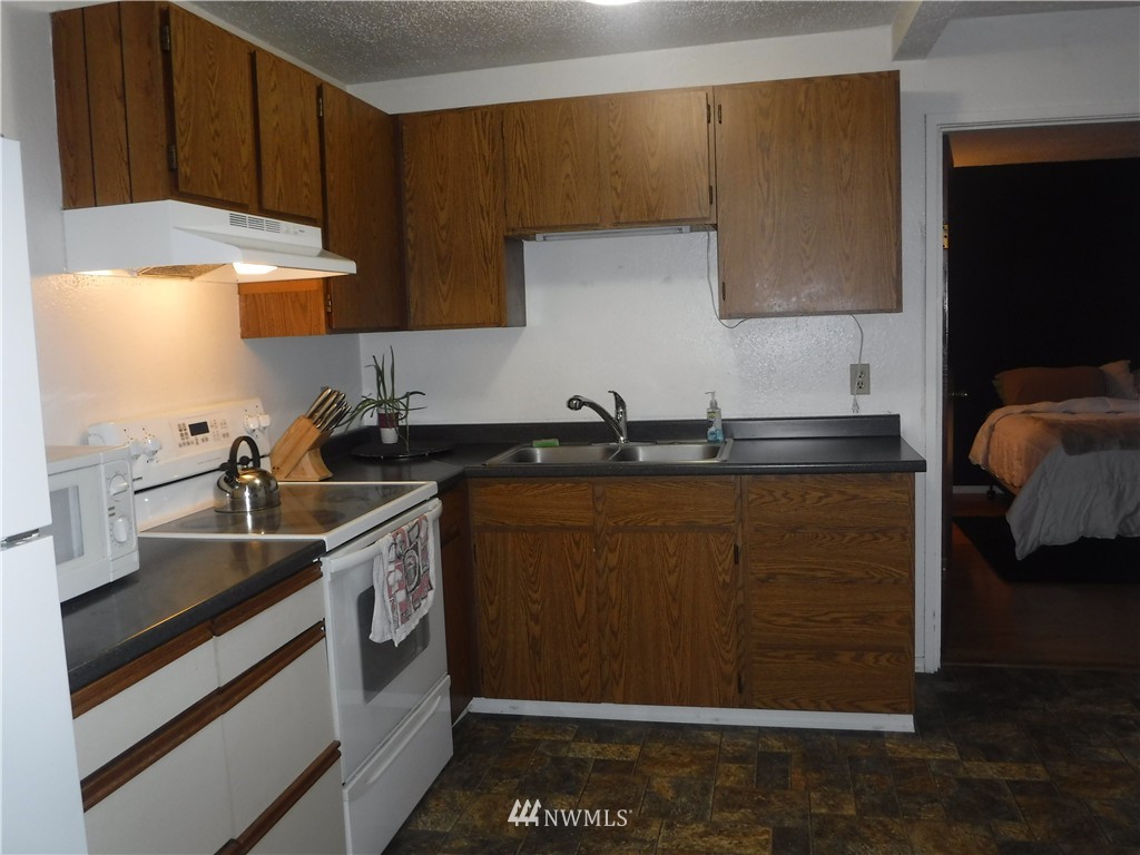 4288 Southeast Mayvolt Road Port Orchard, WA 98366 - Photo 14 of 25 Gallery Image 14