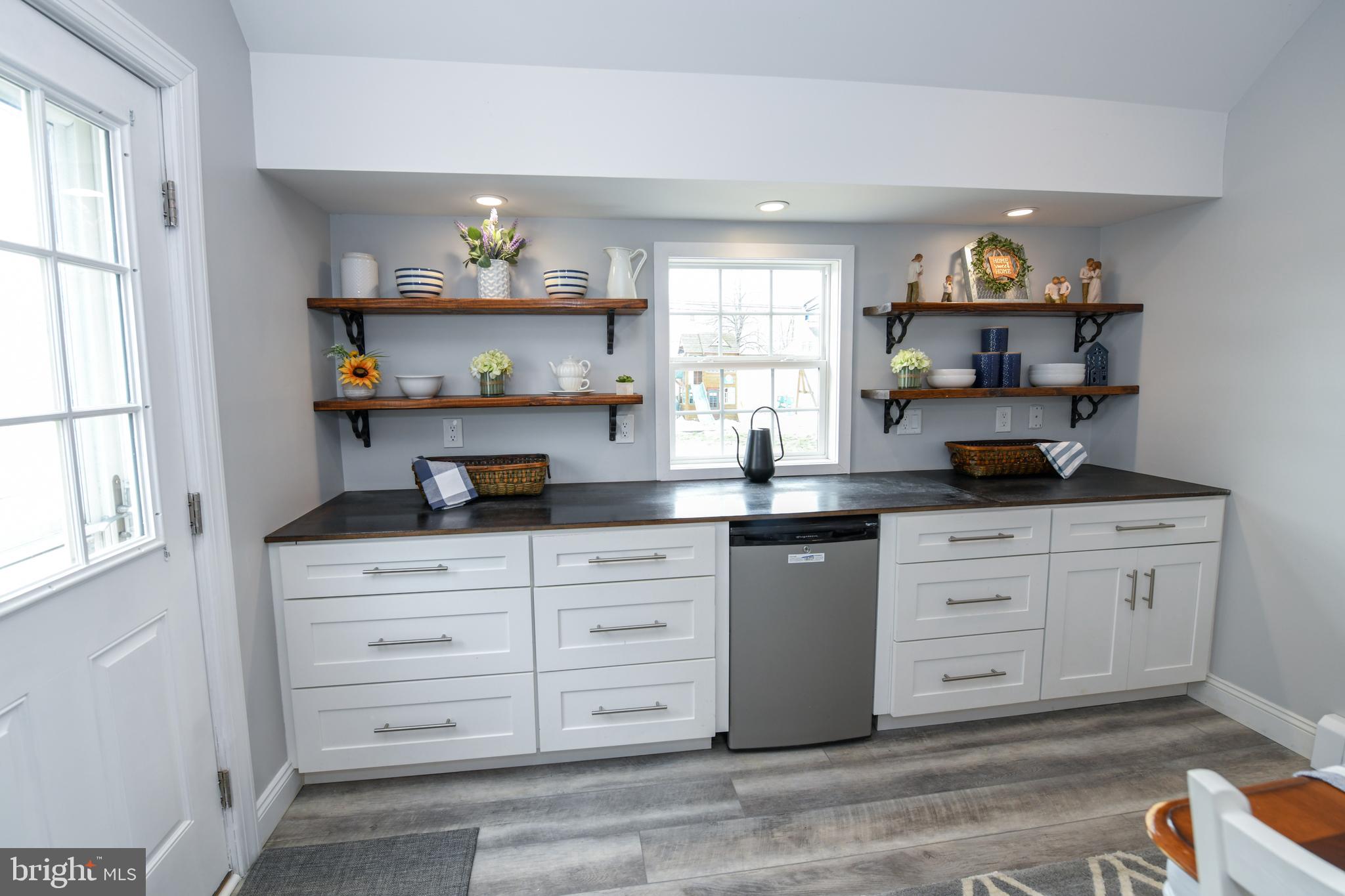 42 Inbrook Road Levittown, PA 19057 - Photo 13 of 47 Dining Rm