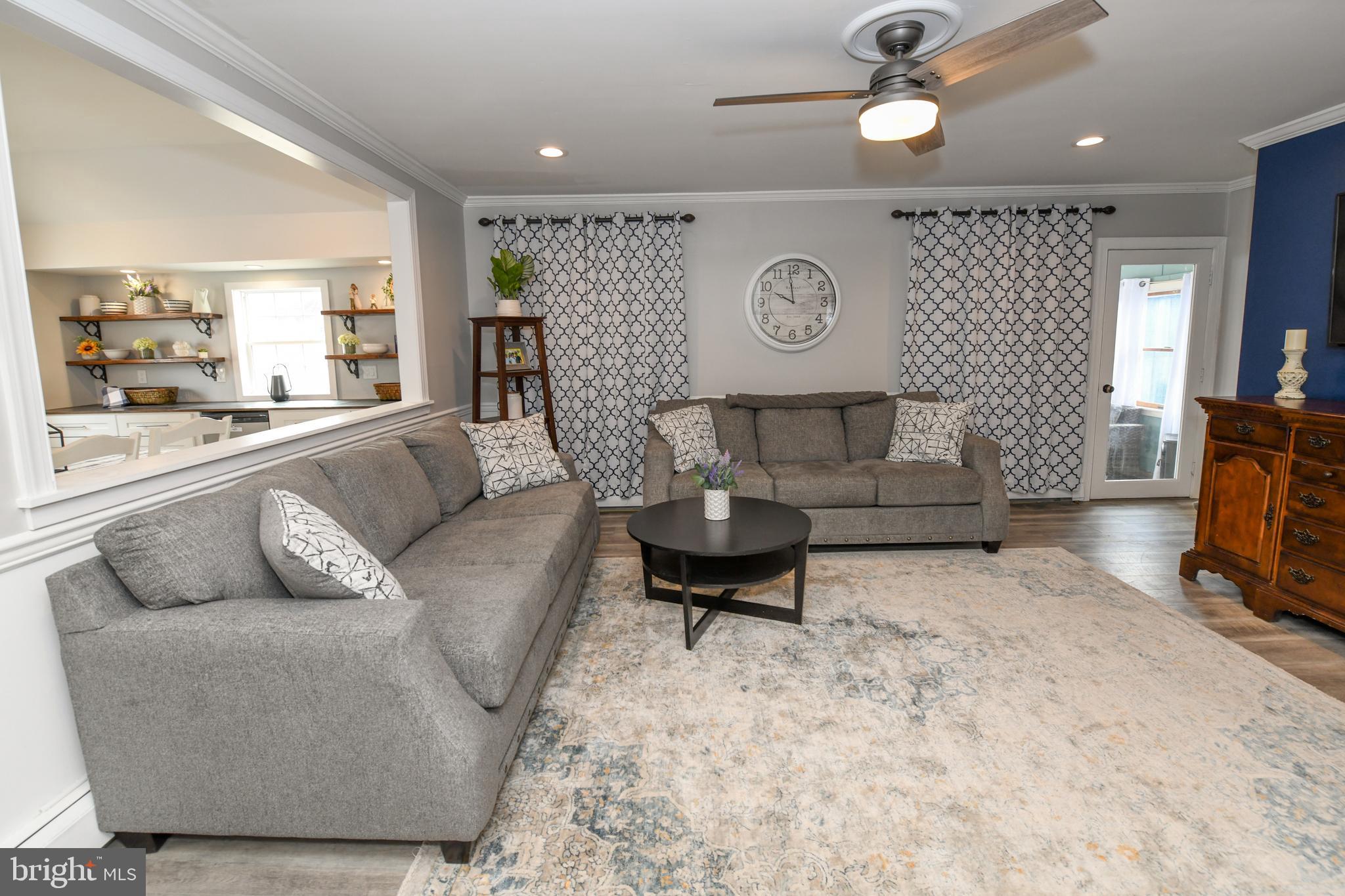 42 Inbrook Road Levittown, PA 19057 - Photo 3 of 47 Living Rm