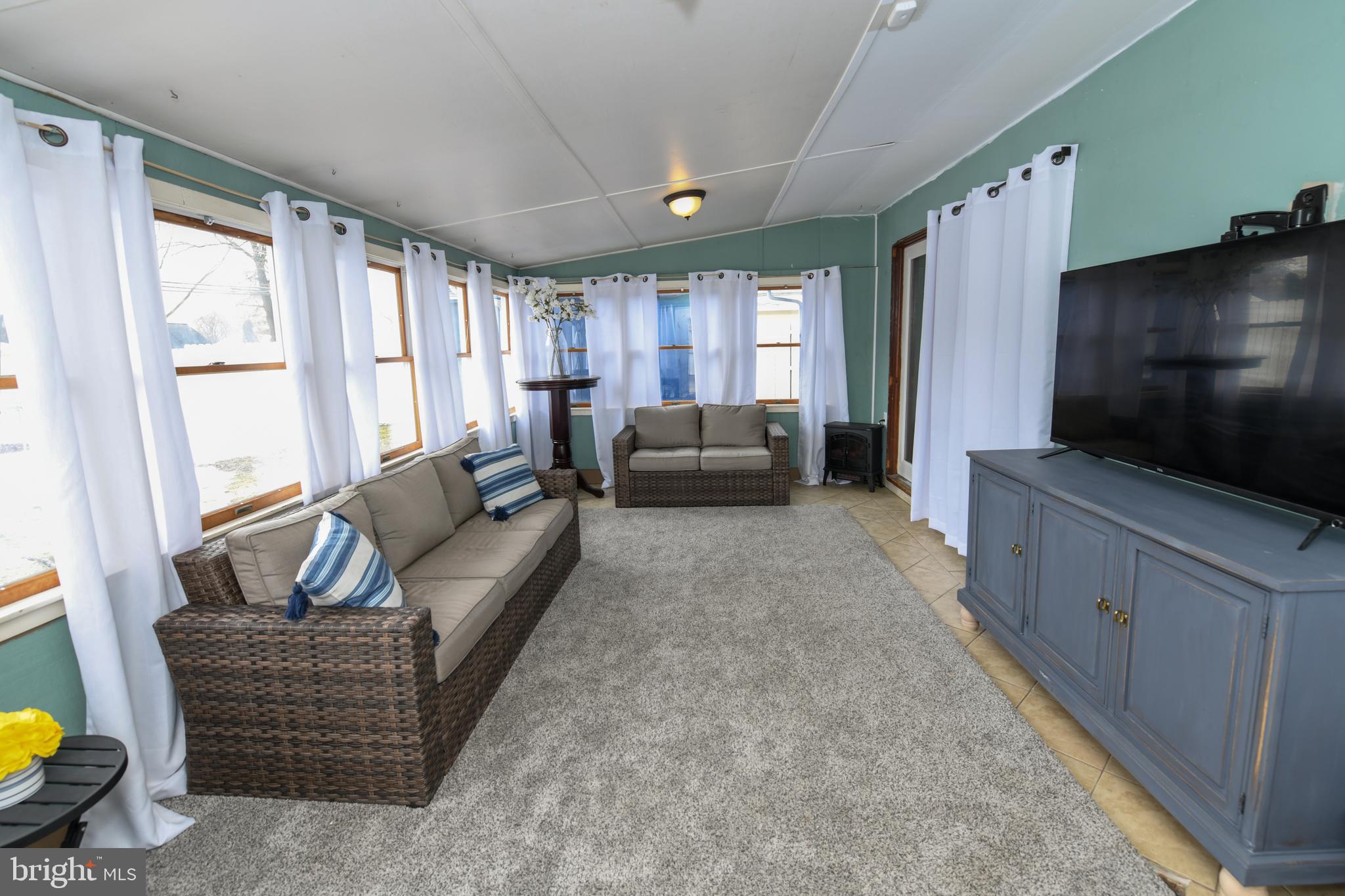 42 Inbrook Road Levittown, PA 19057 - Photo 21 of 47 Sunroom