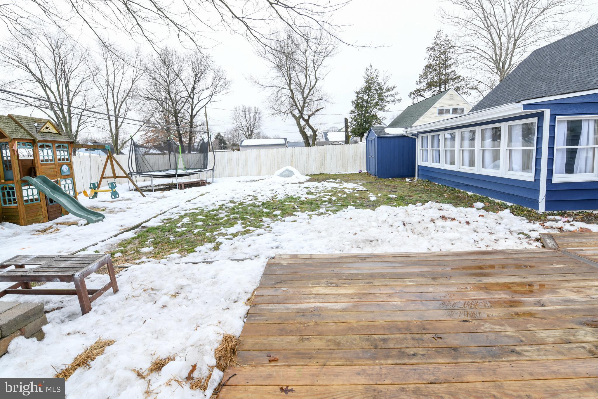 42 Inbrook Road Levittown, PA 19057 - Photo 45 of 47 Exterior back
