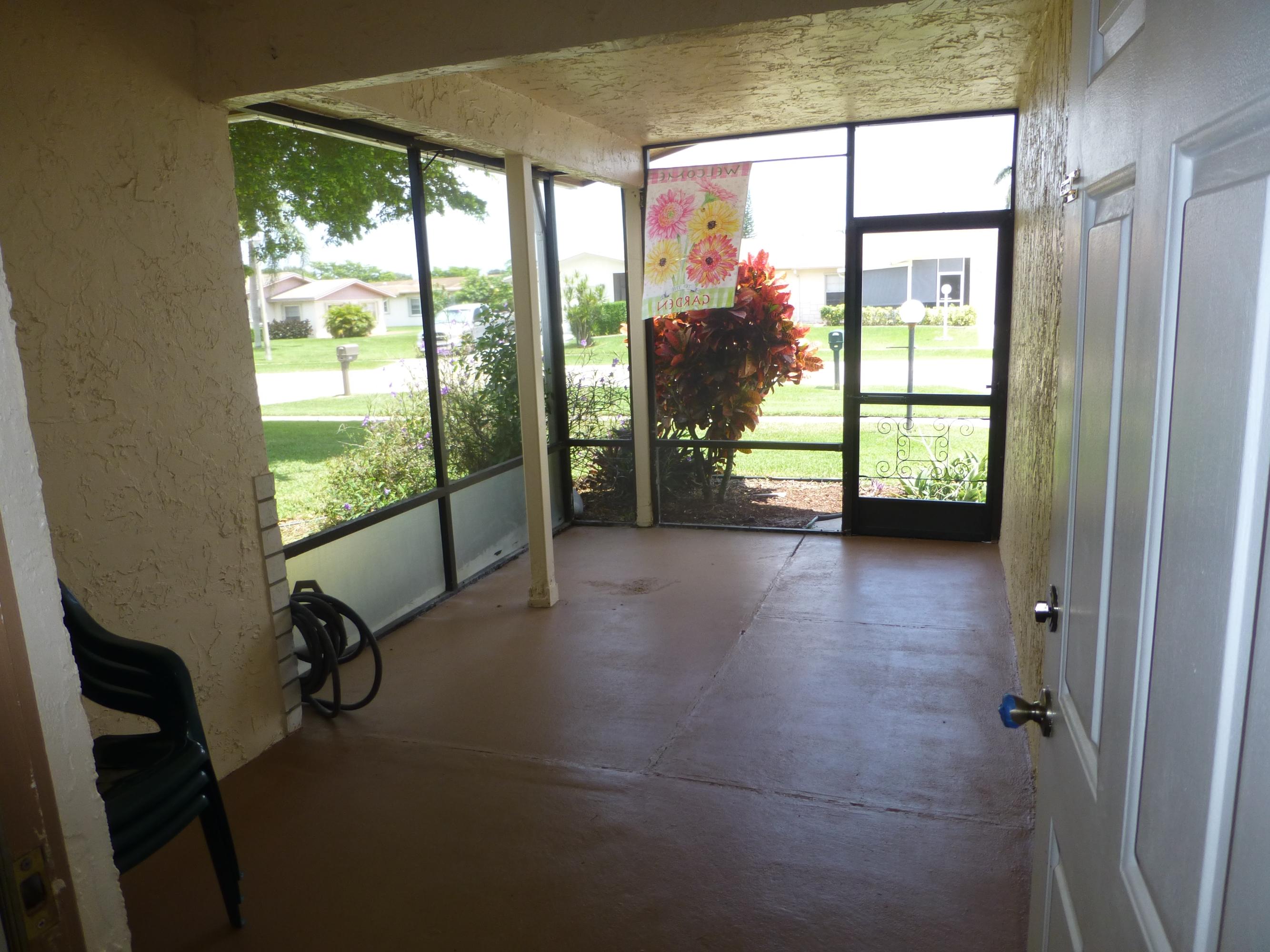 6310 Dusenburg Road Delray Beach, FL 33484 - Photo 2 of 15 P1010281