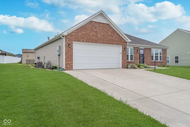 $285,000 | 107 Elliott Avenue, Trafalgar, IN 46181