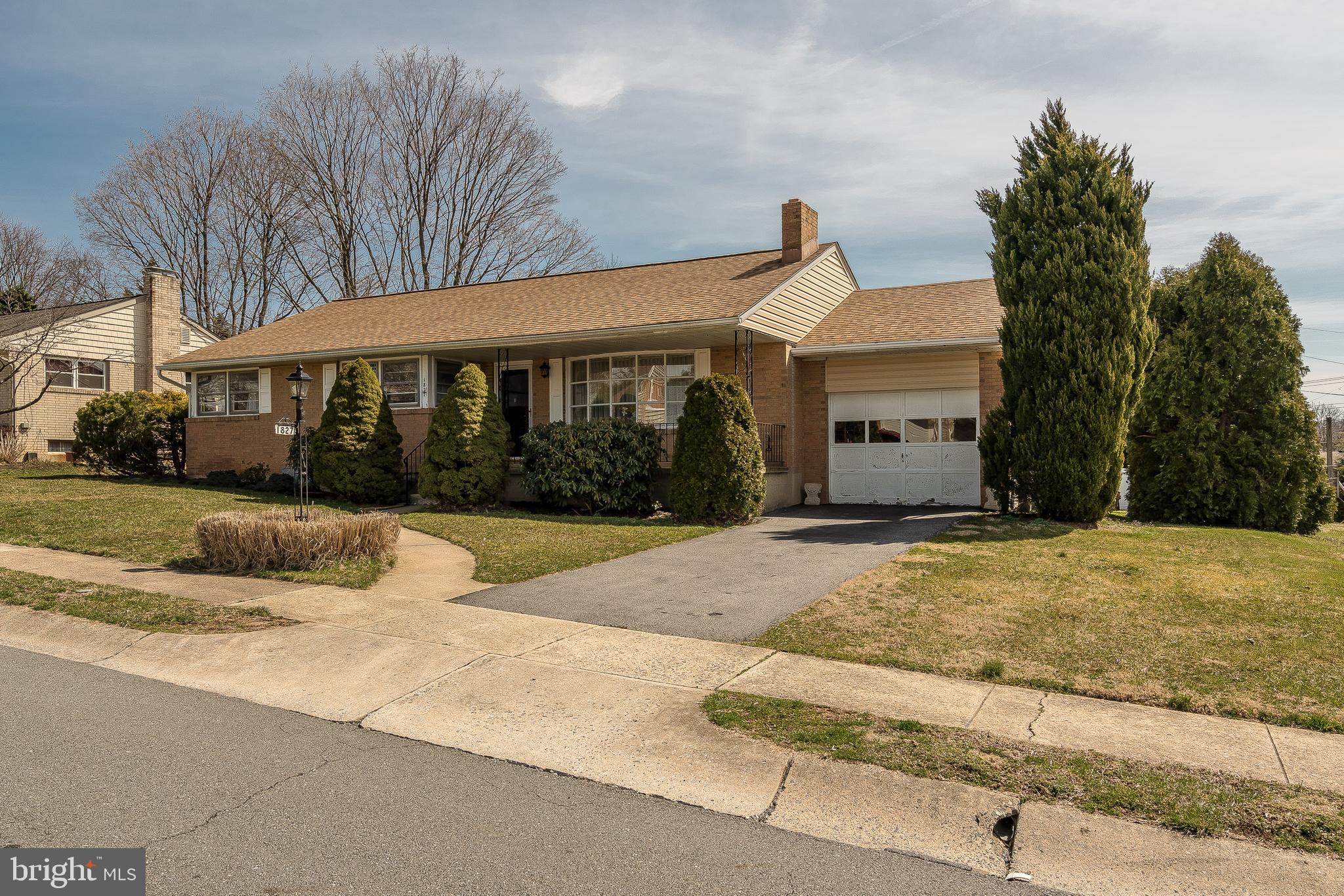1827 Salem Road Reading, PA 19610 - Photo 1 of 21 Gallery Image 1