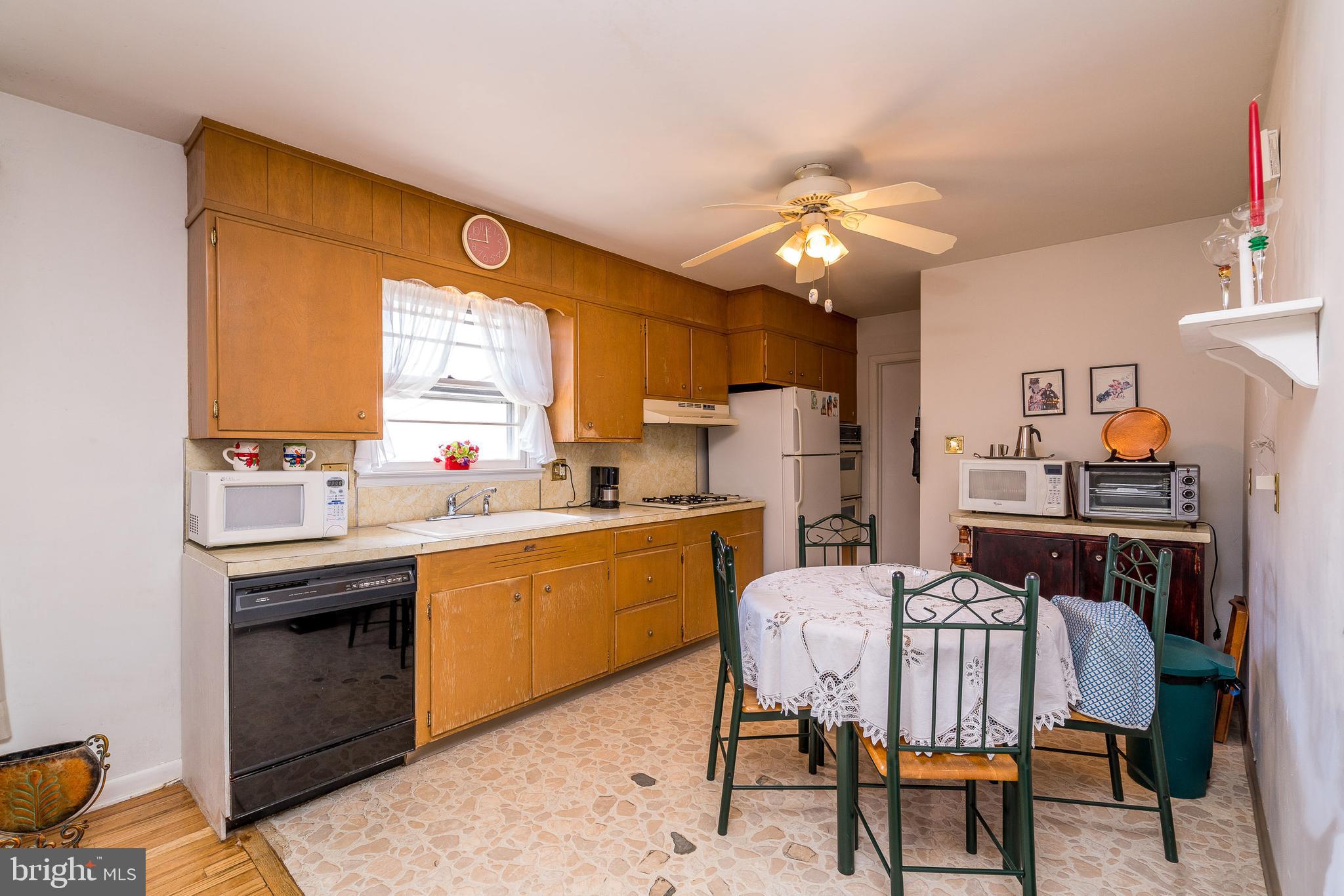 1827 Salem Road Reading, PA 19610 - Photo 8 of 21 Gallery Image 8