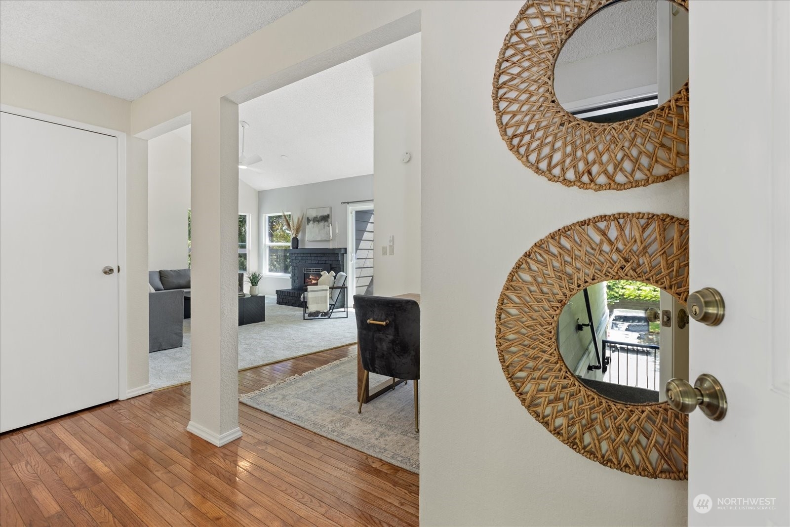 820 Cady Road, Unit E301 Everett, WA 98203 - Photo 6 of 39 Gallery Image 6