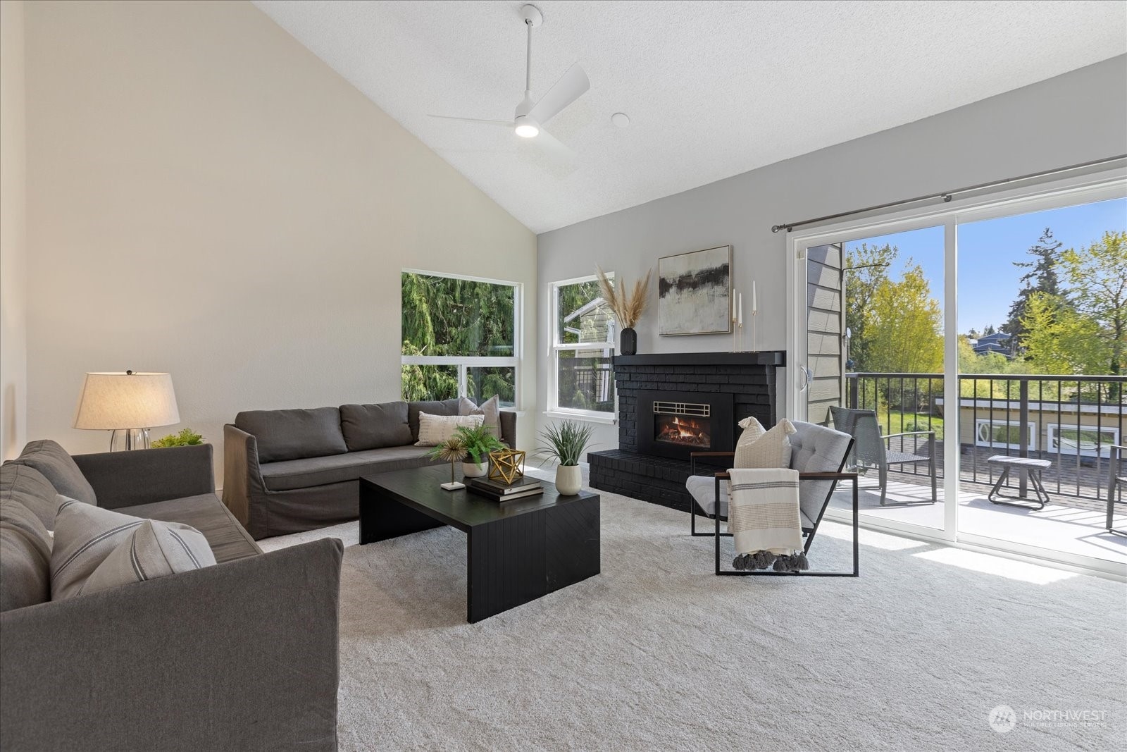 820 Cady Road, Unit E301 Everett, WA 98203 - Photo 7 of 39 Gallery Image 7