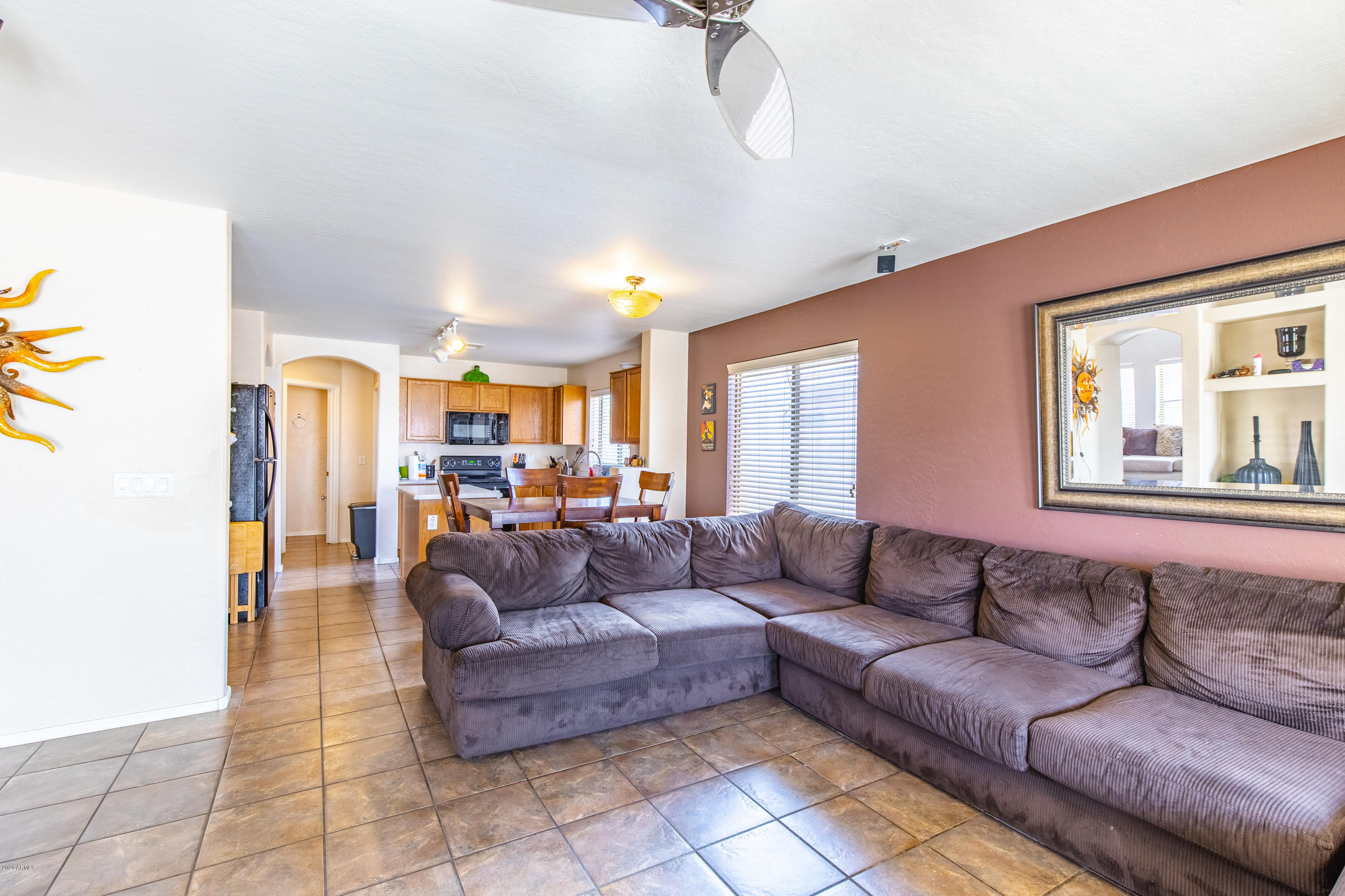 1116 West Darrel Road Phoenix, AZ 85041 - Photo 11 of 31 EOSR2906-HDR