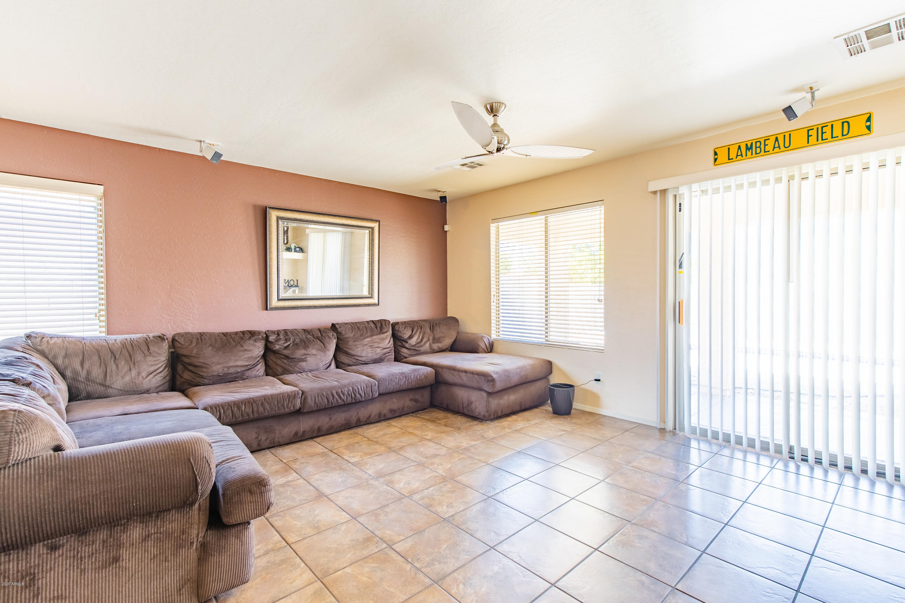 1116 West Darrel Road Phoenix, AZ 85041 - Photo 7 of 31 EOSR2873-HDR