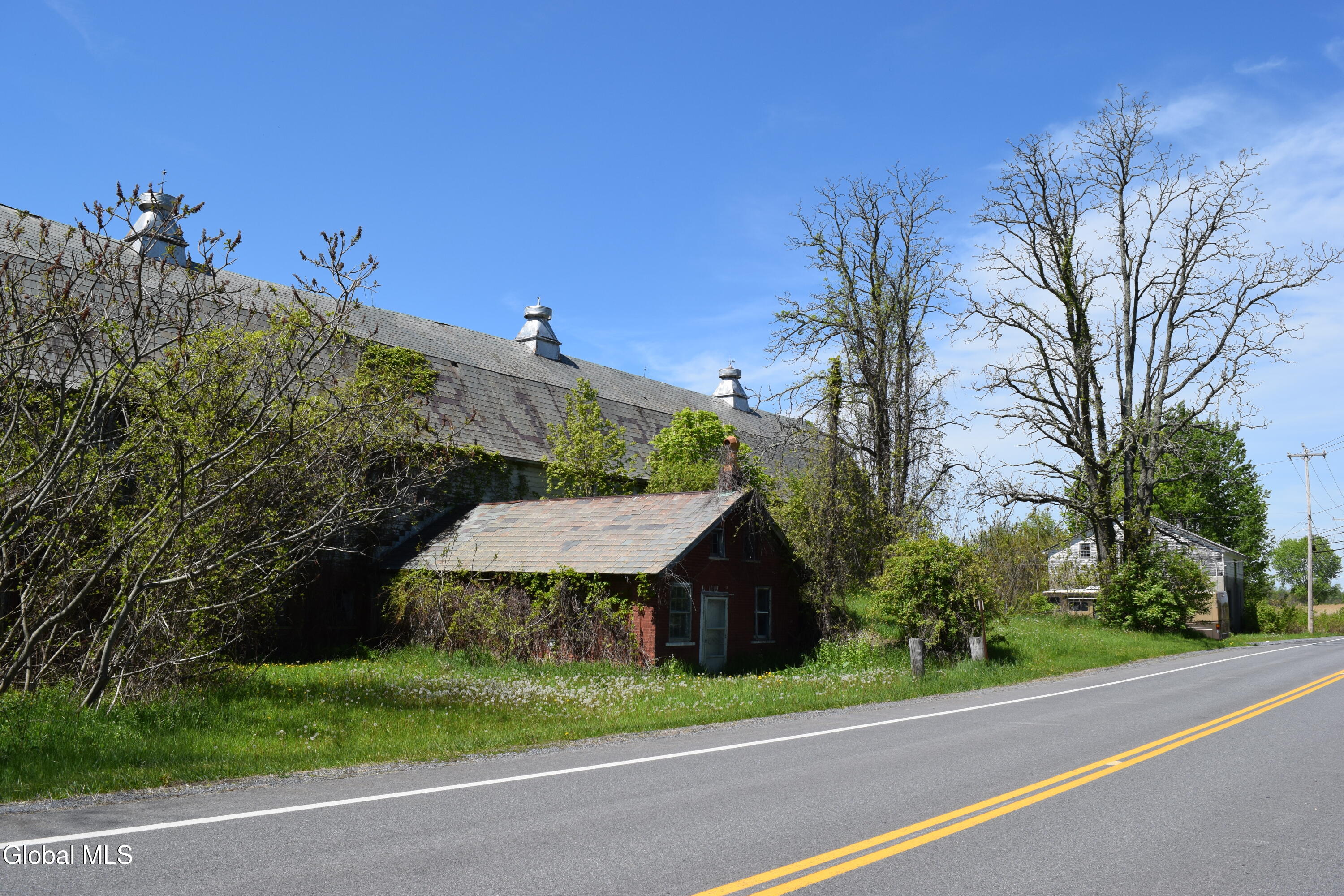 115 Farm To Market Road Halfmoon, NY 12118 - Photo 10 of 22 10