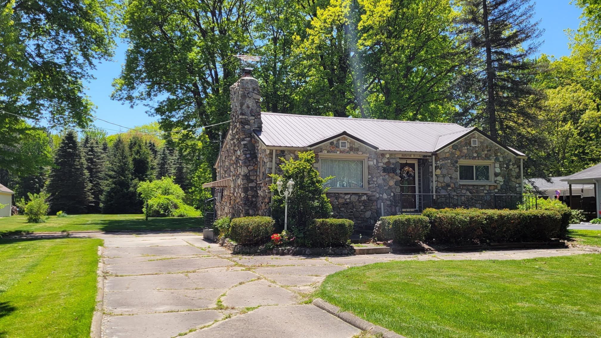 3135 Simpson Road Fort Gratiot, MI 48059 - Photo 1 of 28 50102681.JPG