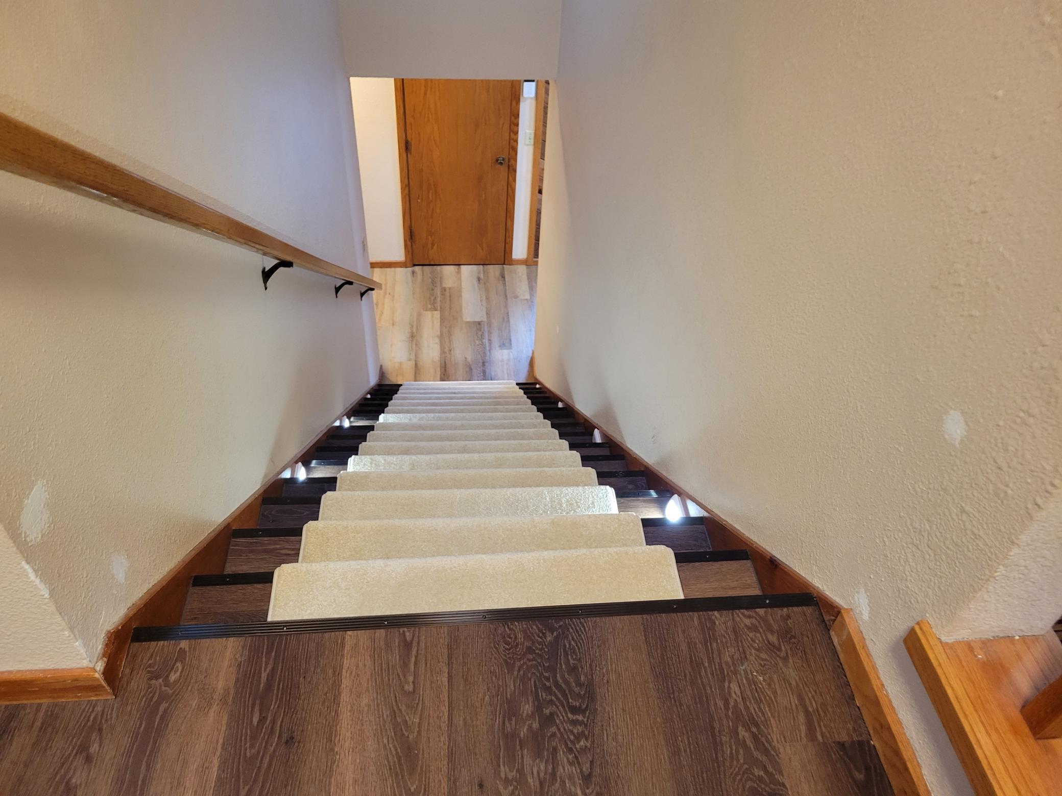 405 Riverside Avenue Thief River Falls, MN 56701 - Photo 8 of 30