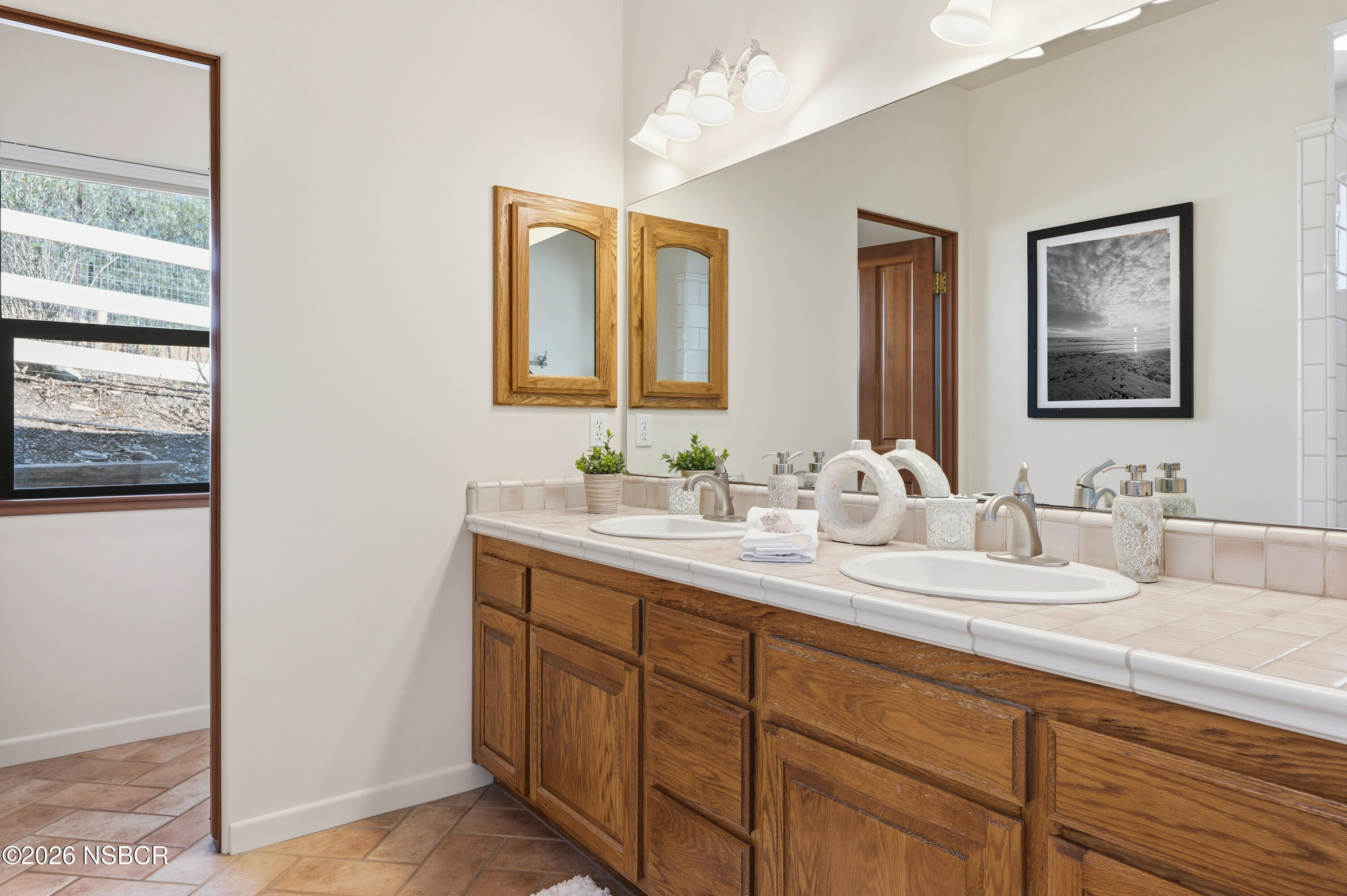 821 Fredensborg Canyon Road Solvang, CA 93463 - Photo 34 of 62 821-fredensborg-canyon-m bath-34