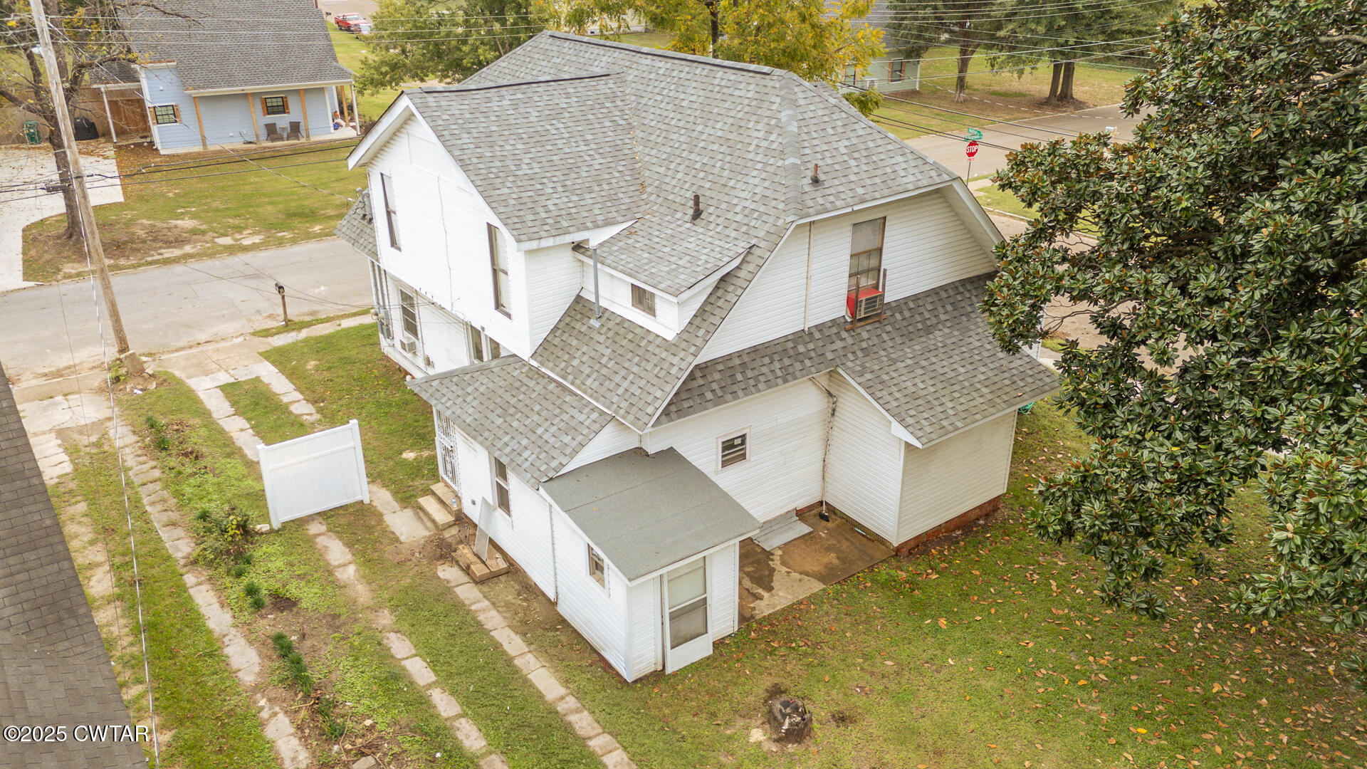 201 North Fairgrounds Street Jackson, TN 38301 - Photo 2 of 27