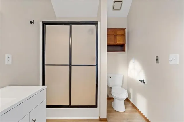 $415,000 | 2704 Bent Tree Circle, Lee's Summit, MO 64081