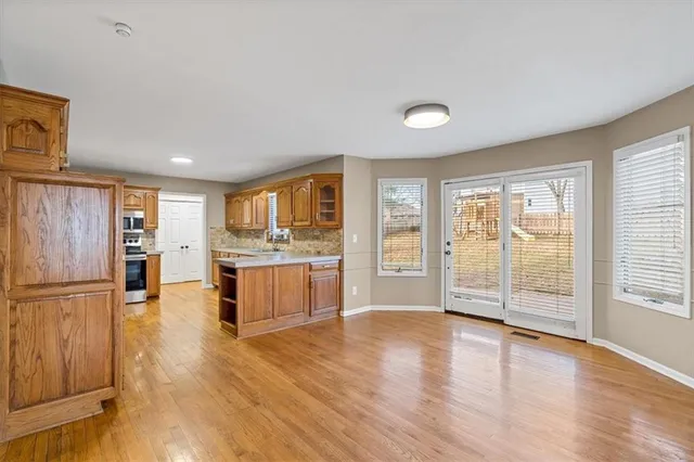 $415,000 | 2704 Bent Tree Circle, Lee's Summit, MO 64081