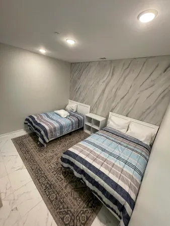 a couple of benches sitting in a room