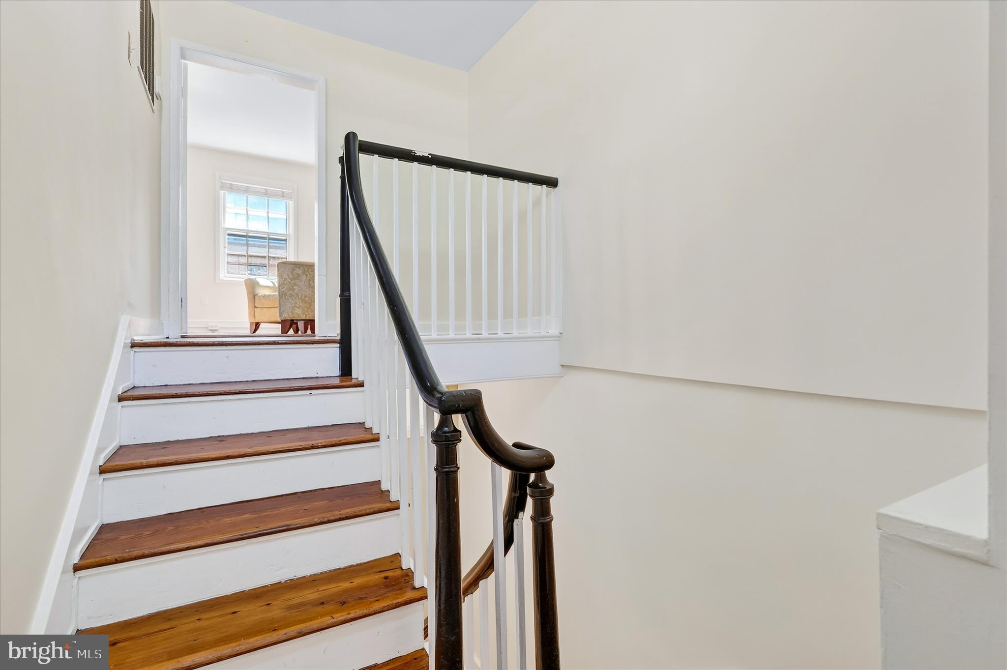 225 East 2nd Street Frederick, MD 21701 - Photo 53 of 125 a view of entryway