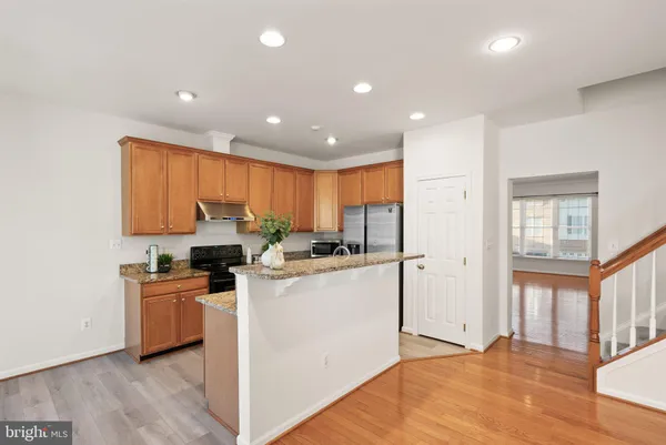 $665,000 | 42683 Sandman Terrace, Chantilly, VA 20152