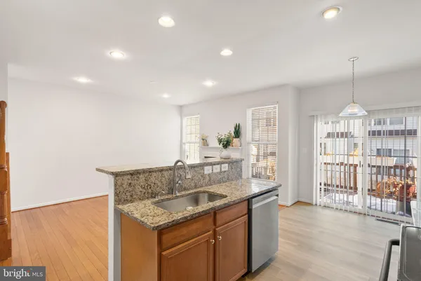 $665,000 | 42683 Sandman Terrace, Chantilly, VA 20152